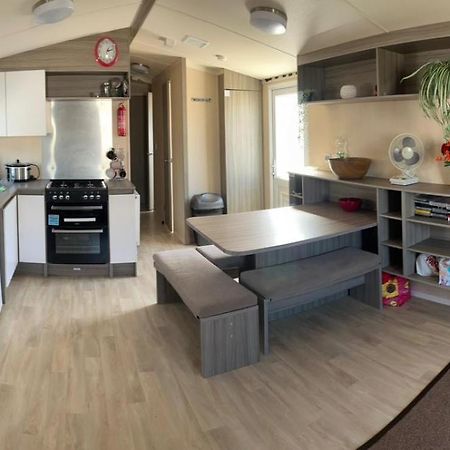 Lido Beach Caravan Prestatyn Luaran gambar